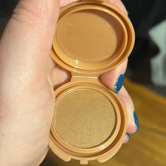 Tarte sample sized bronzer - Picture 3 of 3